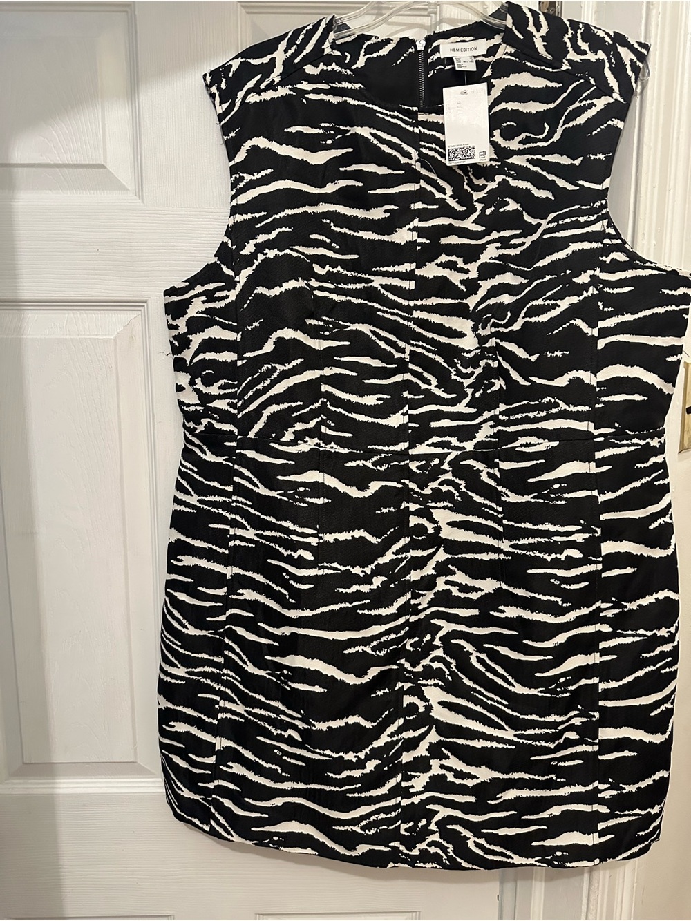 H&M Black & White Zebra Print Sheath Dress